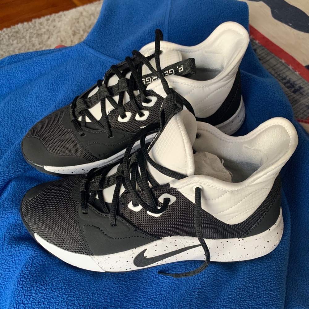 NEVER WORN P. George Nike basketball shoes